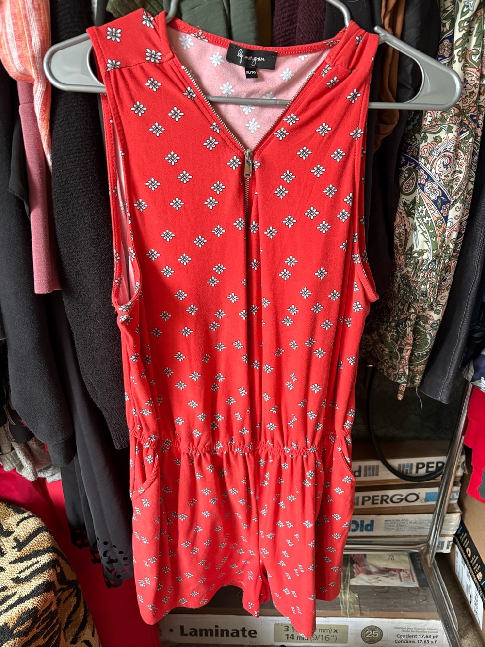 Amy Byer Red Sleeveless Zip-Front Mini Romper with White Floral Print